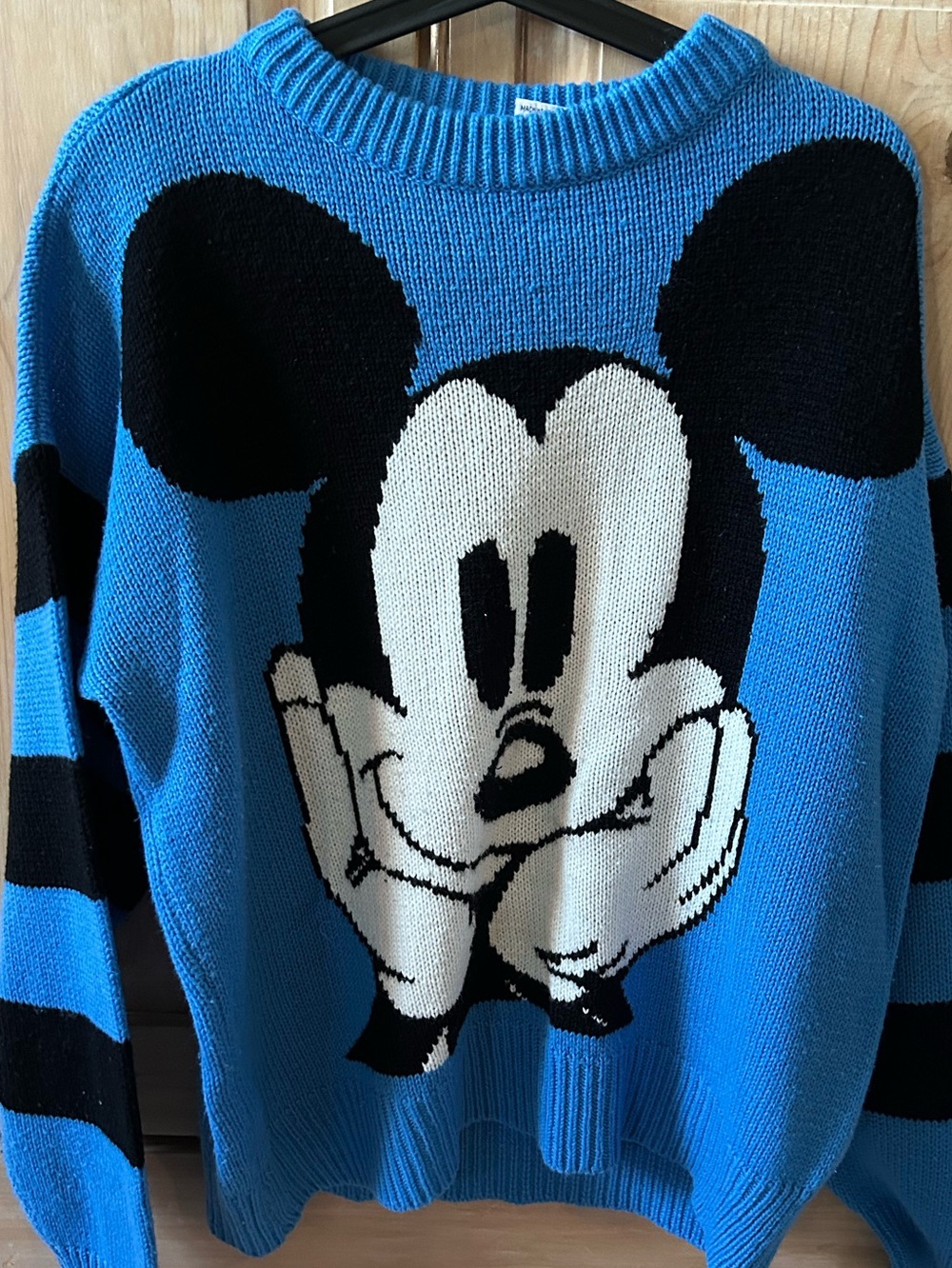 Mickey & Co. graphic cartoon sweater vintage
